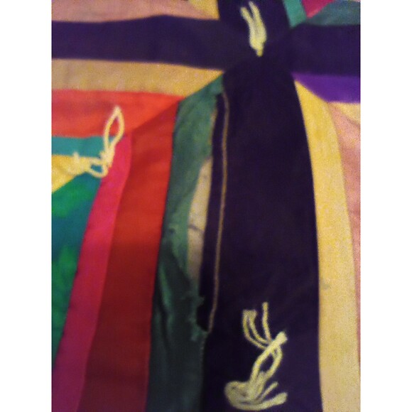 Vintage Patchwork Quilt Satin Velvet Diamonds 90s Signed PHOTOS Cond. 80" X 100" - Picture 6 of 13